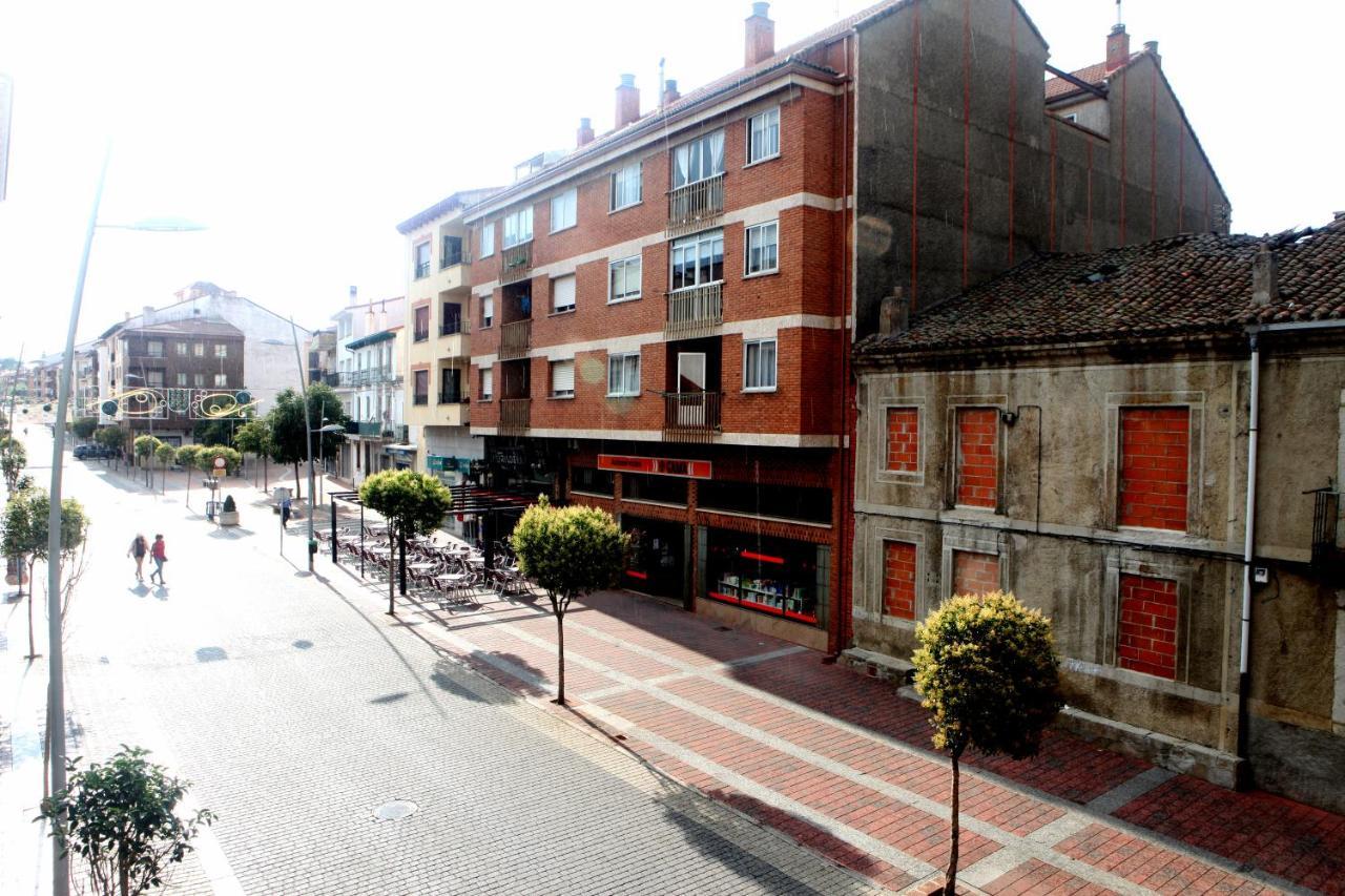 Apartamento Castilla Las Navas Del Marques Ngoại thất bức ảnh